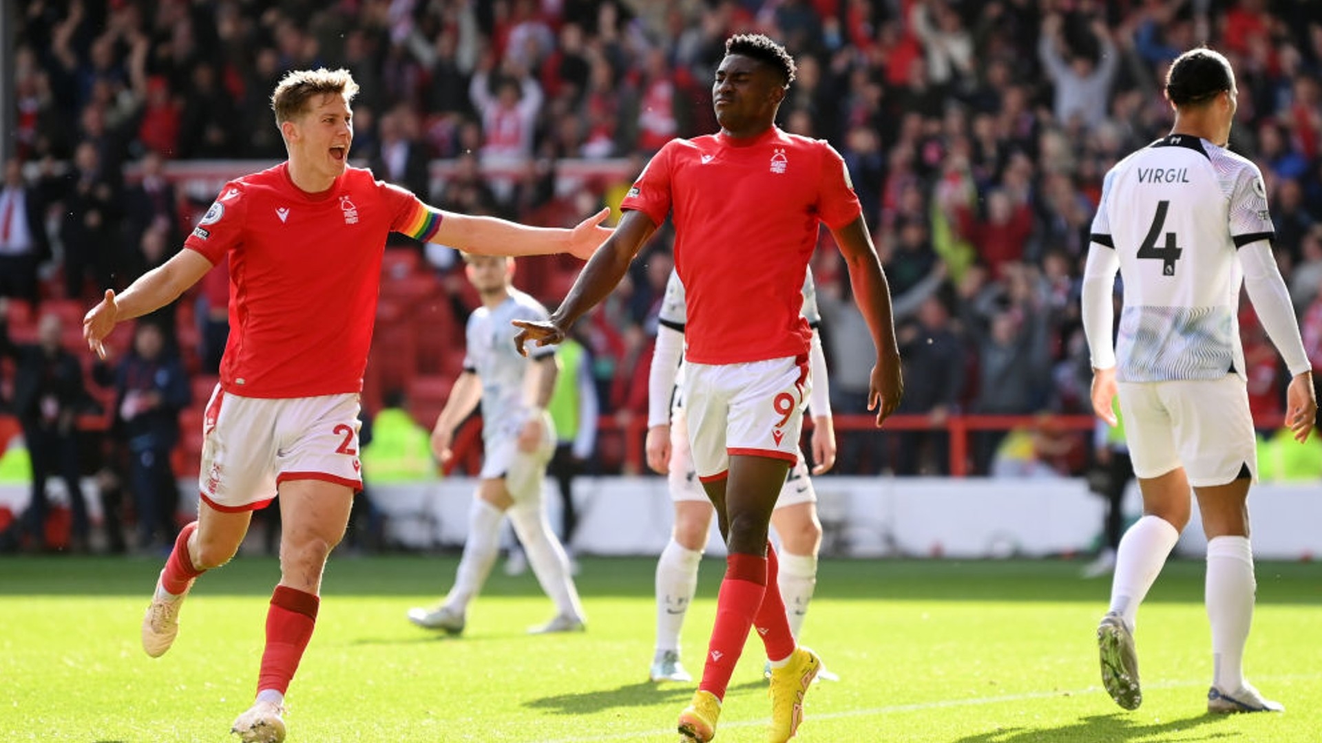 球的目光 球的目光